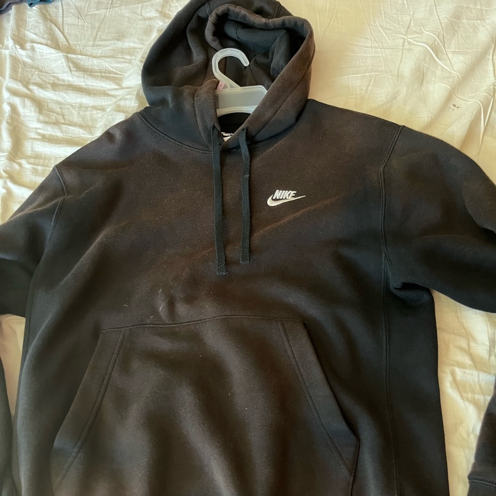 nike small sportswear club hoodie